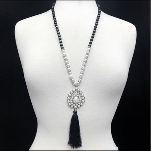 Black & White Beaded Pearl Rhinestone Teardrop Thread Tassel Fringe Necklace